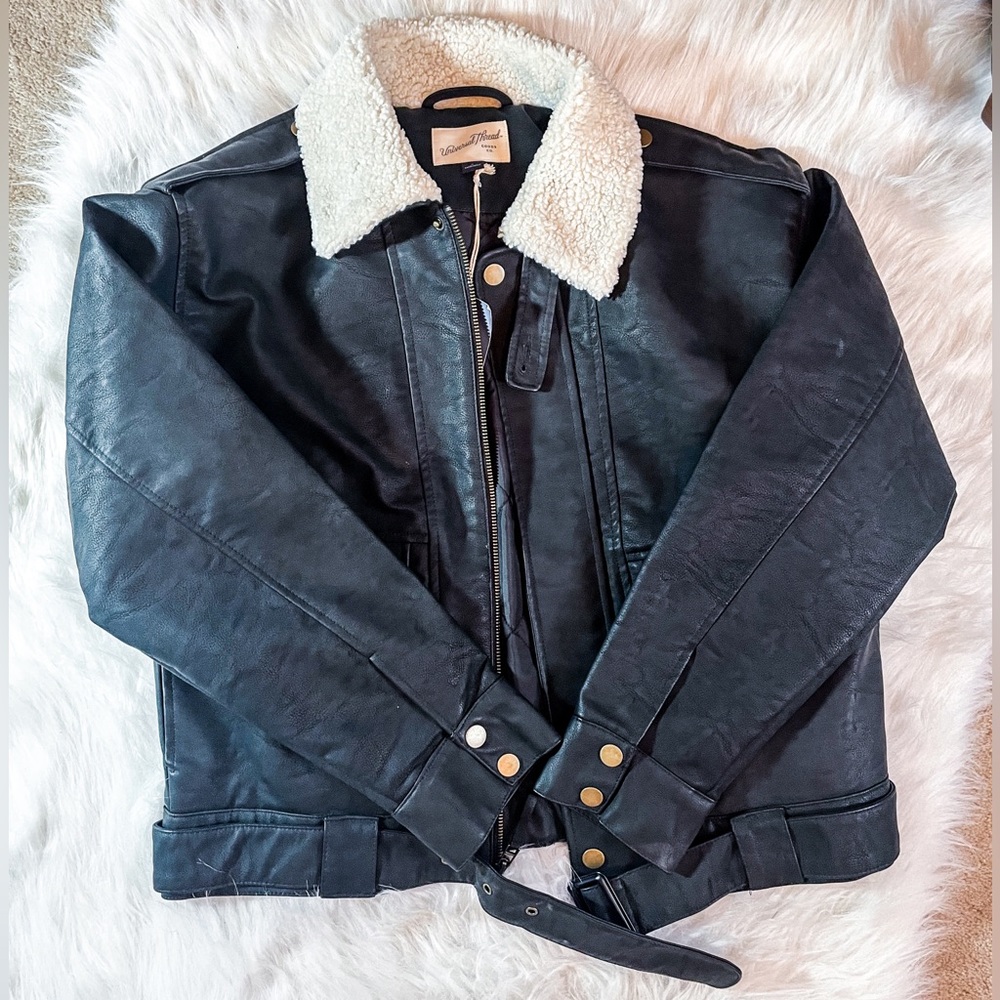 Universal Thread Bomber Jacket with Faux Fur Size Small